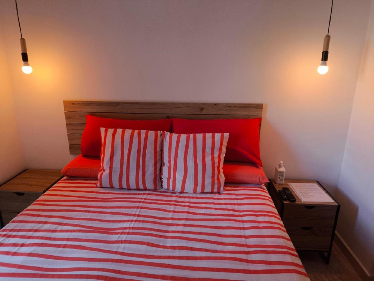 Viladecáns Habitacion Doble Con Bano Privado Y Desayuno Incluido מראה חיצוני תמונה